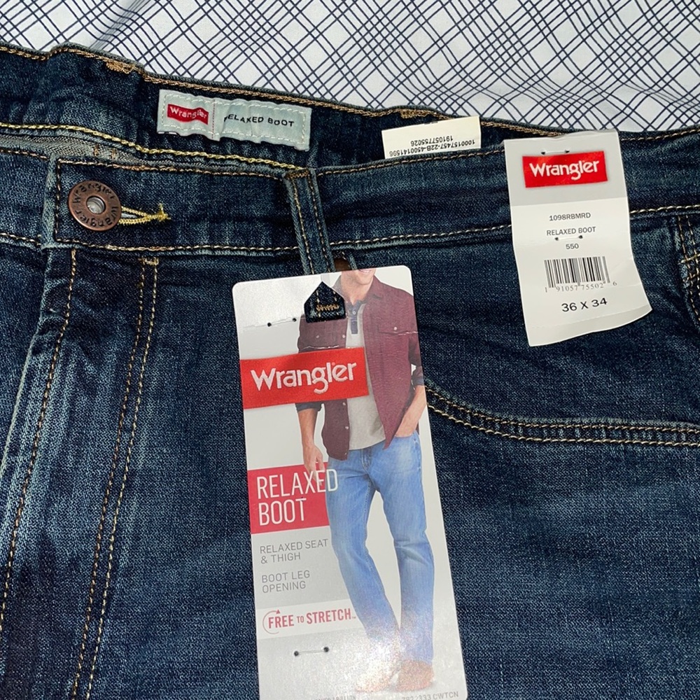LOT 2 pair Mens NWT Wrangler Relaxed Boot cut 36/34.Navy Blue Jeans make a deal